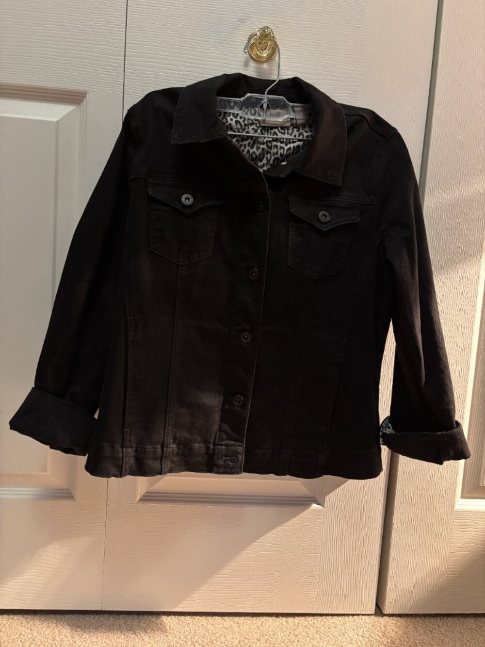 Chico’s Black Denim Jacket Leopard Print Lining Stretch Size 0
